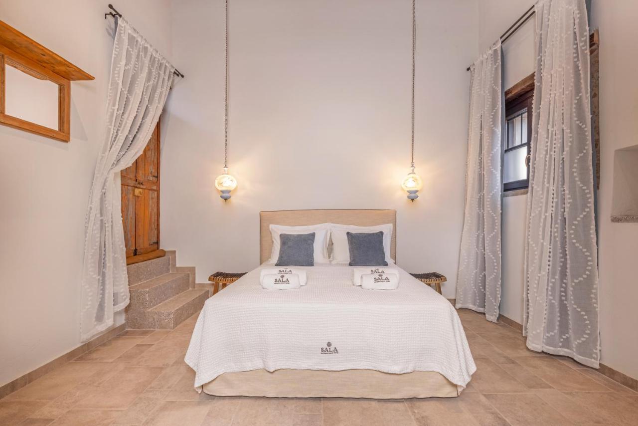 Sala Historical Luxury Suites Rhodes City エクステリア 写真